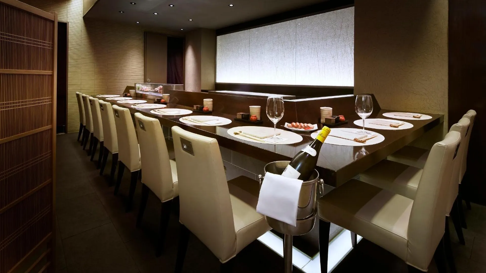 The Tokyo Station Hotel