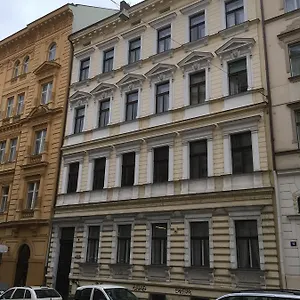 https://hostel-emma.praguehotelsweb.com